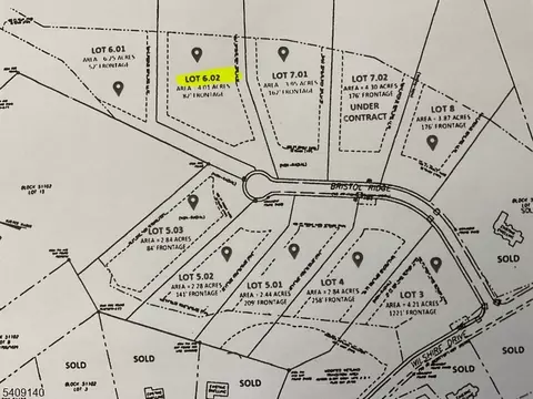 8 Bristol Ridge Rd, Boonton Twp, NJ 07005