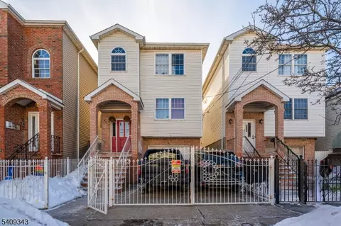 216 Bond St, Elizabeth City, NJ 07206