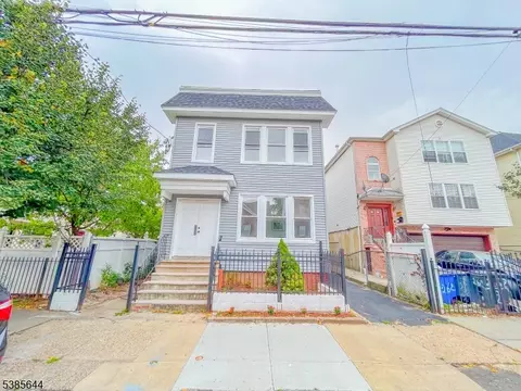 624 S 19th St, Newark, NJ 07103