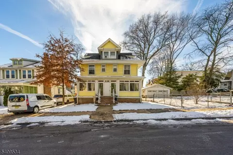 33 Grant Ave, East Orange, NJ 07017