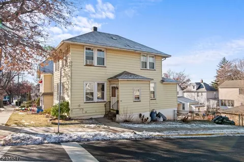 53 Park St, Ridgefield Park, NJ 07660