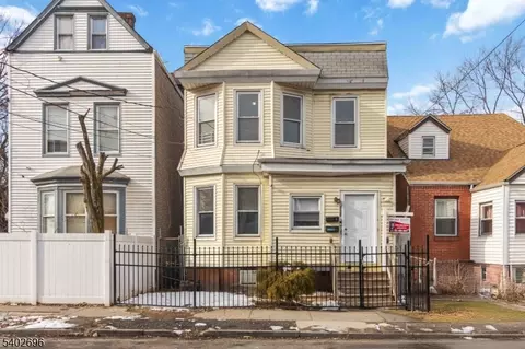 753 S 20th St, Newark, NJ 07103