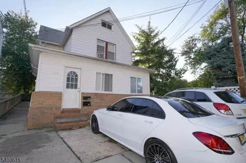 14 Claremont Ter, Elizabeth, NJ 07202