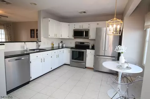 603 Clark Rd #603, Lebanon, NJ 08833