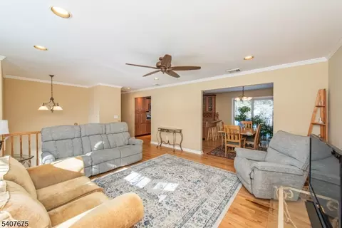 9 Hillside Rd, Hackettstown, NJ 07840 photo 8