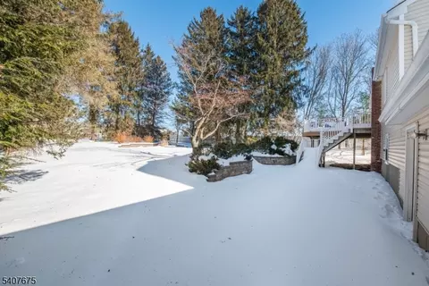 9 Hillside Rd, Hackettstown, NJ 07840 photo 3