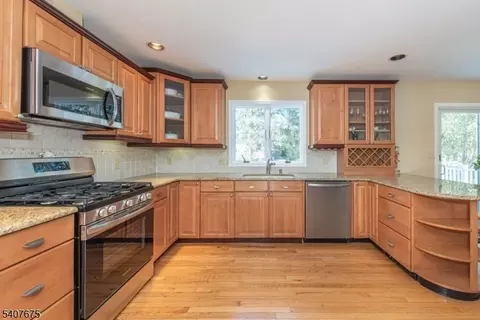 9 Hillside Rd, Hackettstown, NJ 07840 photo 6