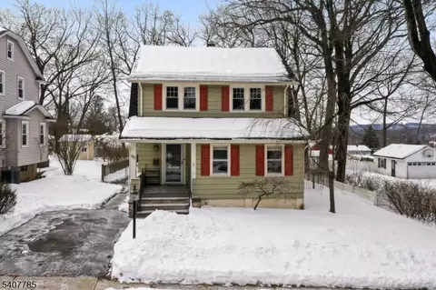 46 Payne Ave, Midland Park, NJ 07432