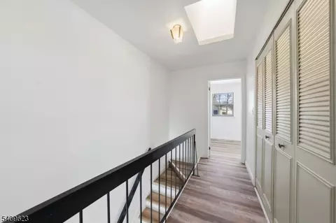 303 Maplecrest Rd, Edison, NJ 08820 photo 30