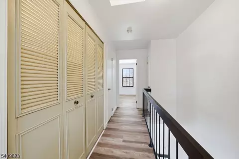 303 Maplecrest Rd, Edison, NJ 08820 photo 32