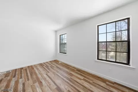 303 Maplecrest Rd, Edison, NJ 08820 photo 29