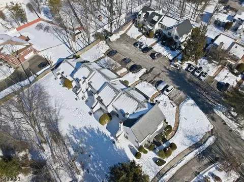 303 Maplecrest Rd, Edison, NJ 08820 photo 42