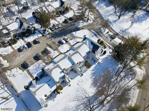 303 Maplecrest Rd, Edison, NJ 08820 photo 44