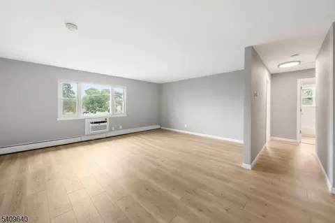 47 Gramercy Gdns # B, Middlesex, NJ 08846