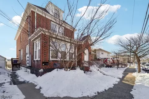 164 Farnham Ave, Lodi, NJ 07644