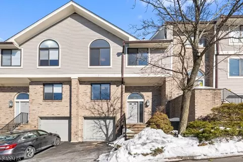 23 Mount Vernon Sq, Verona, NJ 07044