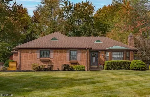 1889 N Gate Rd, Scotch Plains, NJ 07076