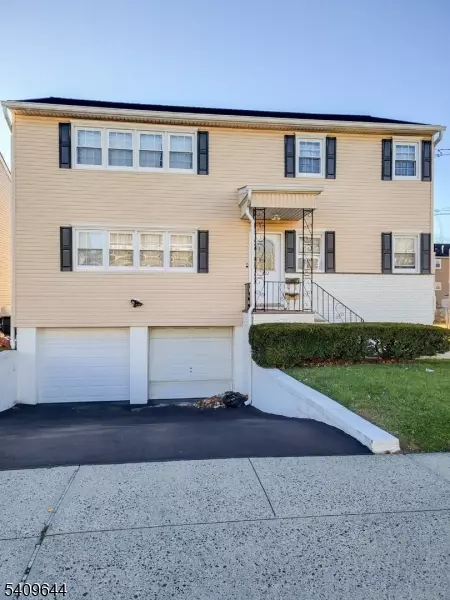 832 Dewey St, Union, NJ 07083