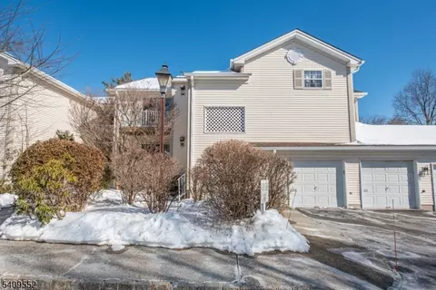 206 Potomac Dr, Basking Ridge, NJ 07920