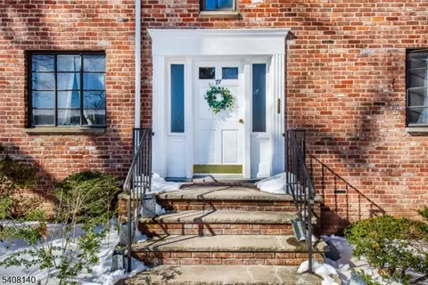 77 Troy Dr # B, Springfield, NJ 07081