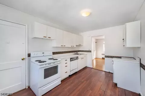 77 Troy Dr # B, Springfield, NJ 07081 photo 4