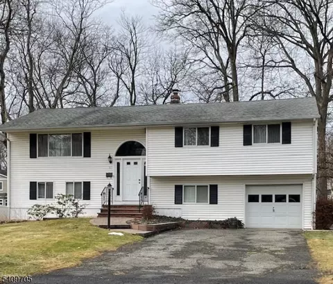 51 Winchester, Livingston, NJ 07039