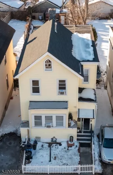 321 N Grove St, East Orange, NJ 07017