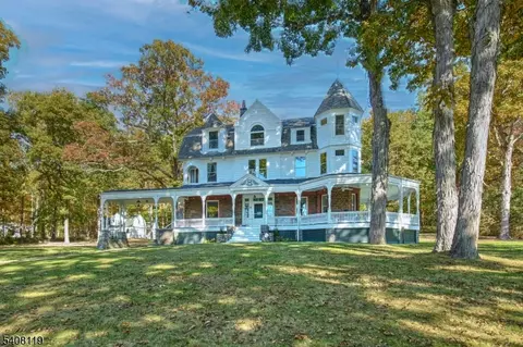 211 Mountainside Rd, Mendham Twp, NJ 07945