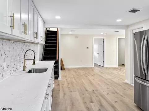 585 Mcchesney St, City Of Orange, NJ 07050