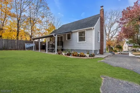 26 Center Oak Ave, Lawnside, NJ 08045 photo 2