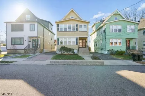 17 Wilfred St, Montclair, NJ 07042