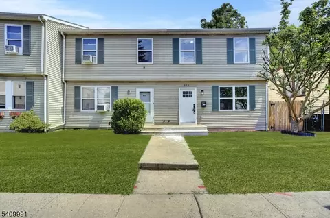 434 Halsted St, East Orange, NJ 07018