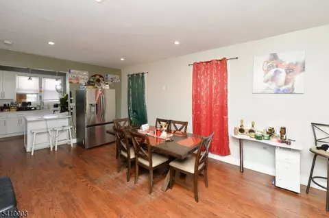 Dining - 135 Scheerer Ave, Newark, NJ 07112 photo 1 of 1