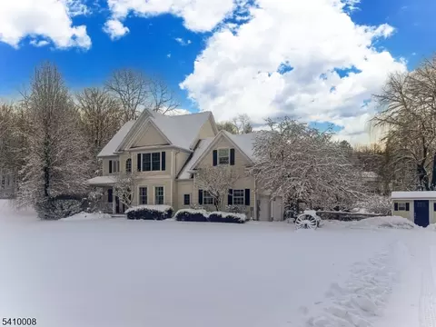 1 Brandon Ct, Andover, NJ 07821