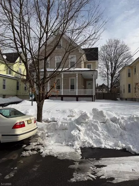 56 Grandview Ave, North Plainfield, NJ 07060