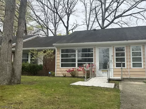 87 Dorchester Dr # C, Lakewood, NJ 08701