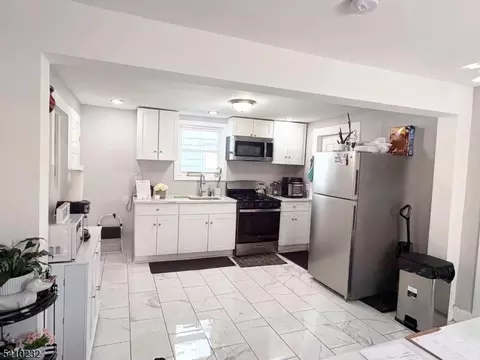 219 Stebbins Pl, Plainfield, NJ 07063 photo 3