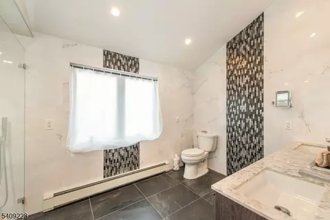 36 Yellow Brick Rd, Wayne, NJ 07470 photo 34