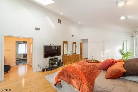 36 Yellow Brick Rd, Wayne, NJ 07470 photo 19