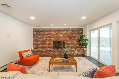 36 Yellow Brick Rd, Wayne, NJ 07470 photo 12