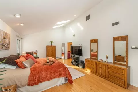 36 Yellow Brick Rd, Wayne, NJ 07470 photo 18