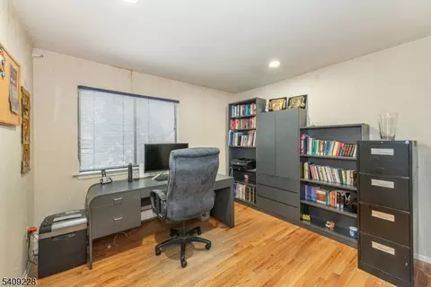 36 Yellow Brick Rd, Wayne, NJ 07470 photo 31