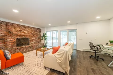 36 Yellow Brick Rd, Wayne, NJ 07470 photo 17