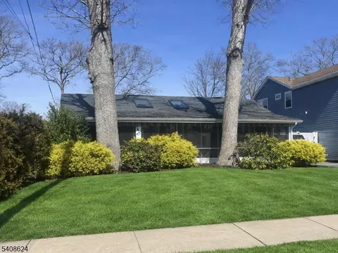 604 Monmouth Ave, Spring Lake, NJ 07762