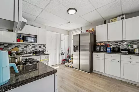 37 Hillman St, Paterson, NJ 07522