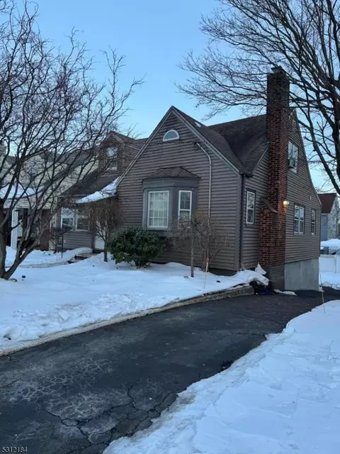 1918 Ingalls Ave, Linden, NJ 07036