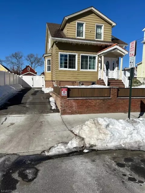 934 Monroe Ave, Elizabeth, NJ 07201