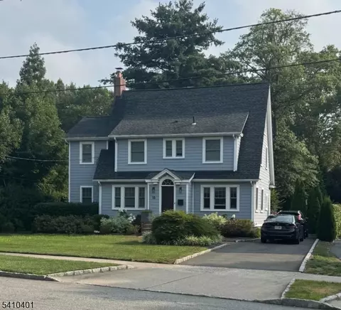 18 Hillcrest Rd, Madison, NJ 07940