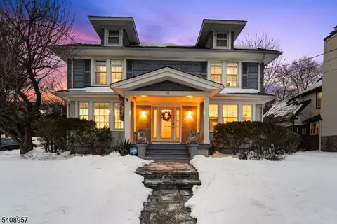 764 Goffle Rd, Hawthorne, NJ 07506