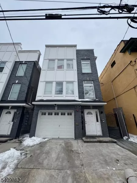 488 S 17th St, Newark, NJ 07103